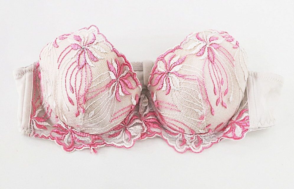 Százharminc éves a melltartó