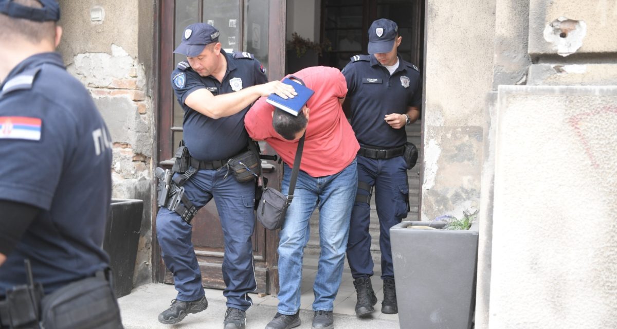 Kizárták a gyülekezetből, késsel állt bosszút a fővárosban