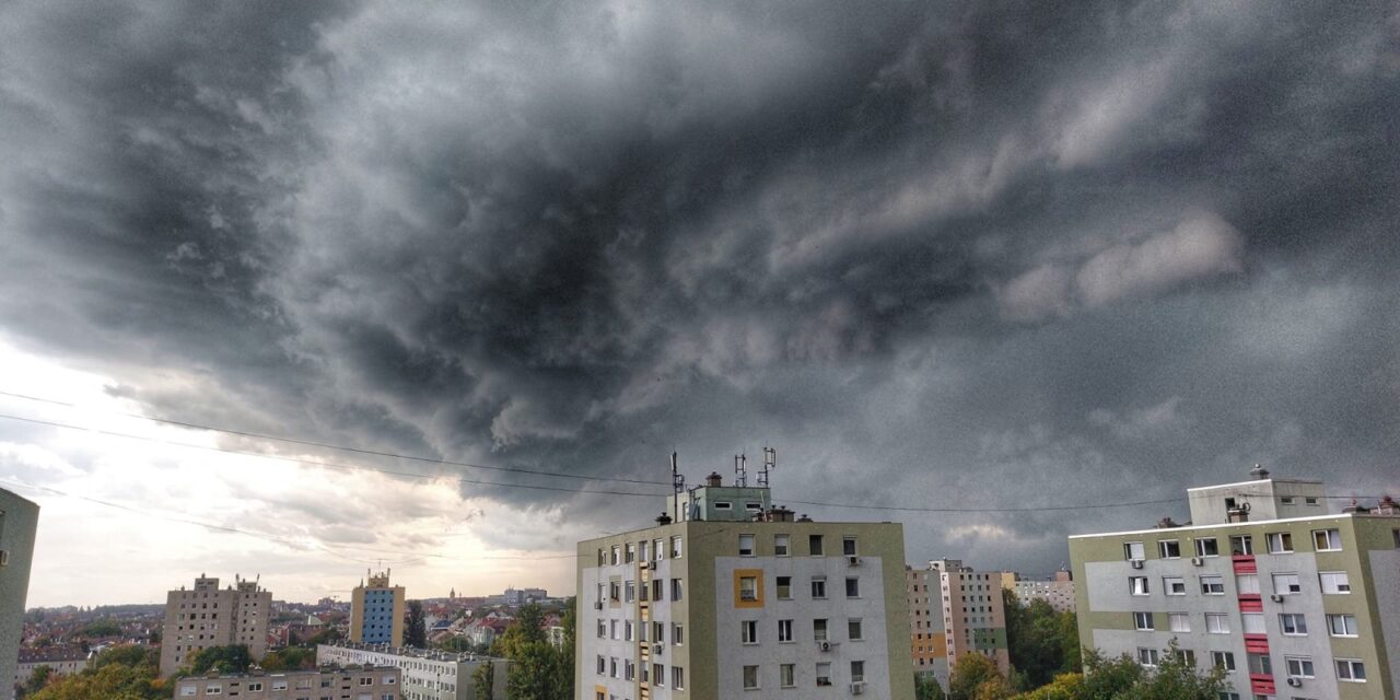 Tetőket lyuggatott, gyümölcsösöket vert szét a jég Szegeden és Kelebián