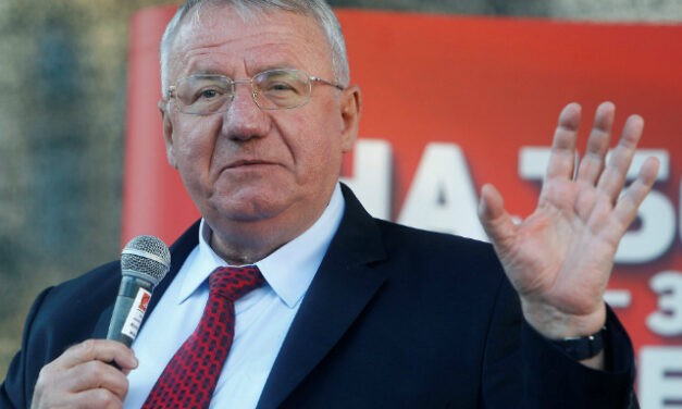 Már Šešelj is a rendkívüli választások kiírását sürgeti