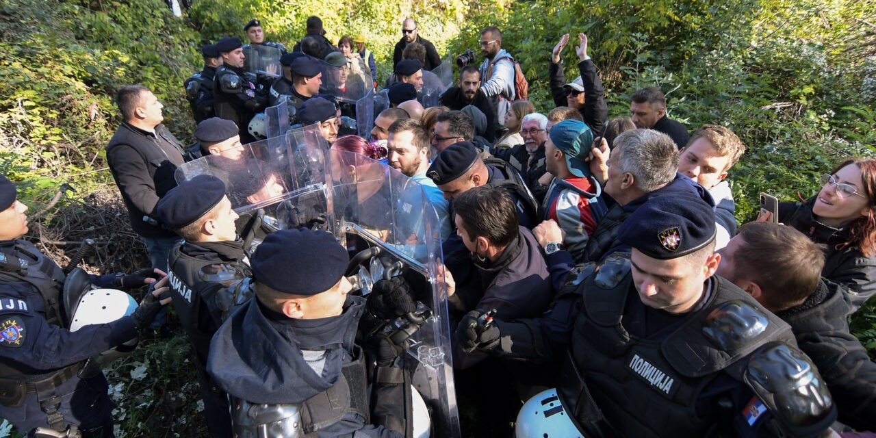 Zelenović: A rendőrség a Sodroson a törvénysértést védte és a törvény őrzőit tartóztatta le