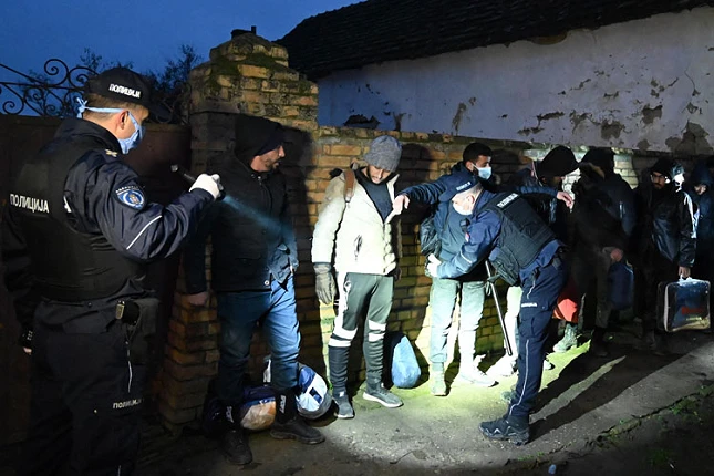 Több mint hatvan migránst fogtak el Nyugat-Bácskában