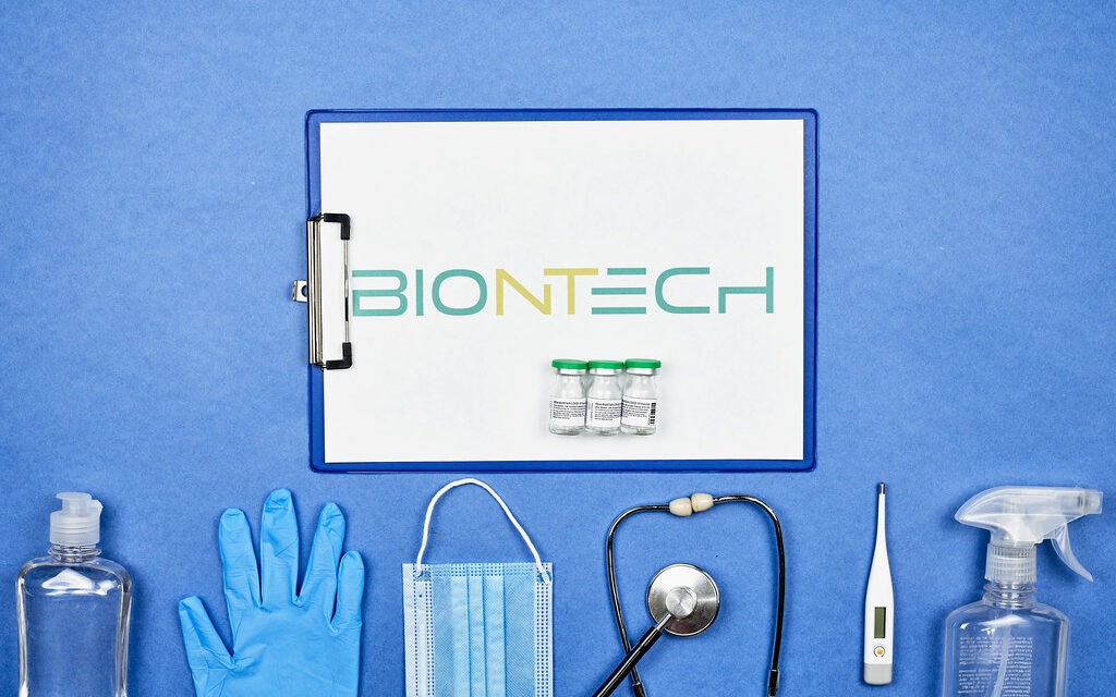 A BioNTech alapítói szerint 2030-ig meglehet a rák kezelésére kifejlesztett vakcina