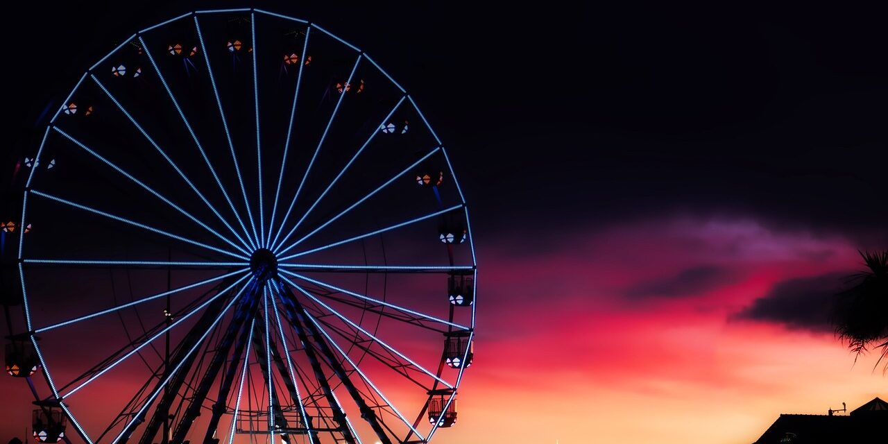 Idén még nagyobb, zárt kabinos óriáskerék lesz a szegedi Dóm téren karácsonykor