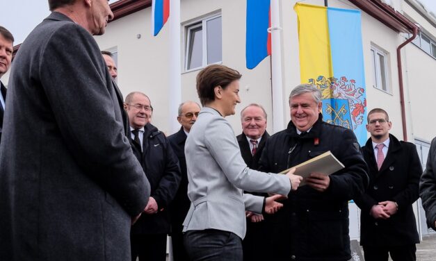 <span class="entry-title-primary">Egy „interjú” sajátságos értelmezése</span> <span class="entry-subtitle">Boris Zec esete a Magyar Szóval, avagy amit a zentai központi fűtésről tudni kell</span>