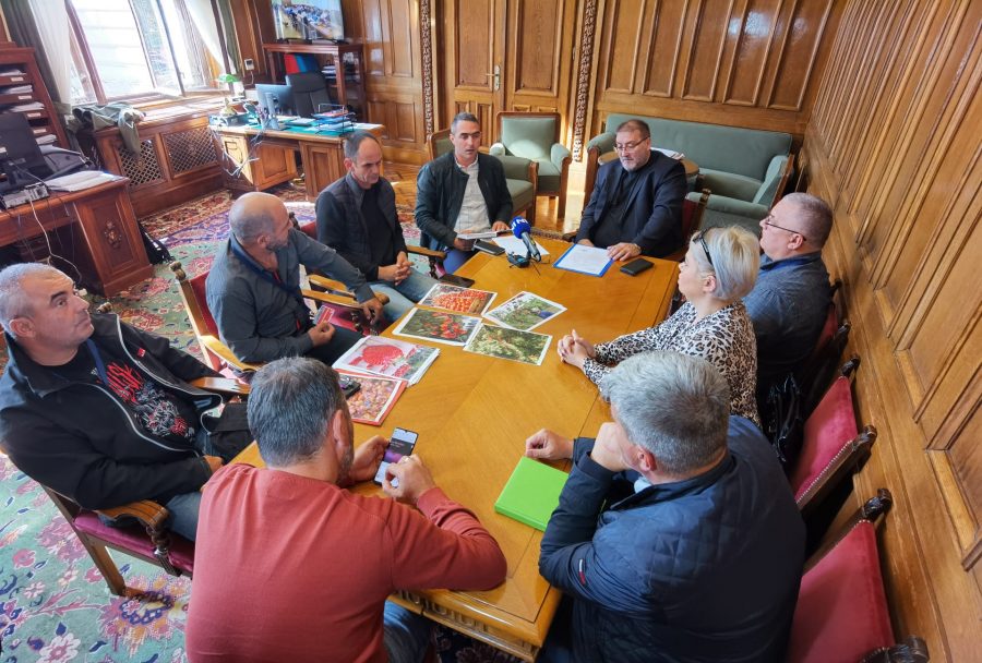 „Szerbia éhezni fog, ha az állam nem segít sürgősen azokon, akik etetik az országot”