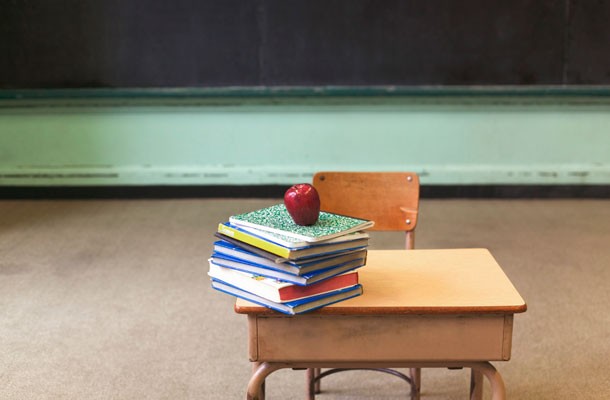 Nem zárják le az osztályzatokat a tanárok, teljes munkabeszüntetés jöhet