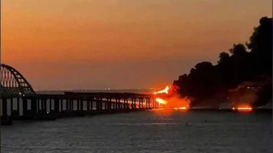 Stratégiai és szimbolikus jelentősége is van a hídrobbanásnak