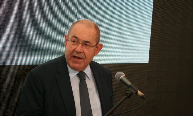 Pásztor: Nem engedhetjük meg, hogy a magyar rendőrök leszállítsák a Szabadka-Szeged vonat utasait!