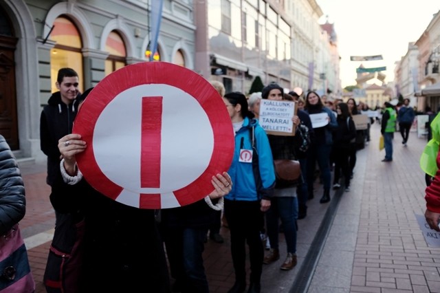 Ezernél is többen tettek fogadalmat Szegeden, hogy kiállnak egymásért és a jobb oktatásért