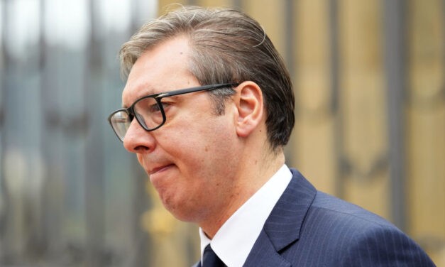 Glišić: Ha Vučić lemond, a lehető legrosszabb forgatókönyv következik