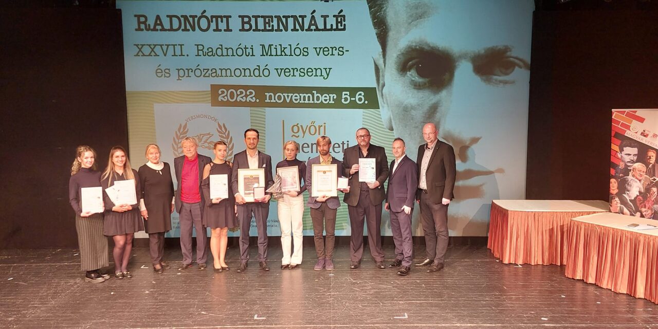 Díjeső a vajdasági versmondóknak