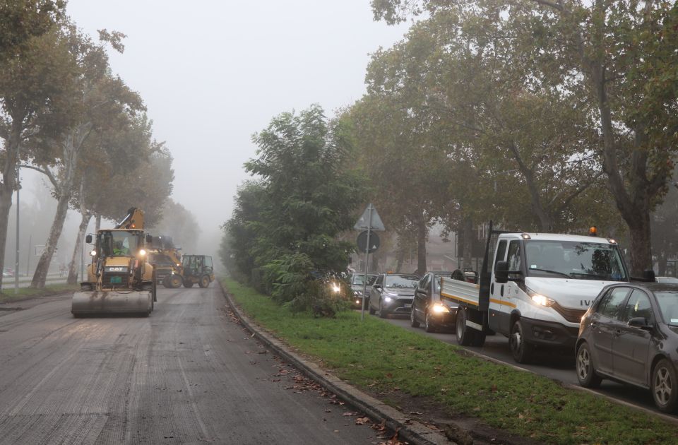 Decemberig elkészül a Futaki út felújítása (Videóval)