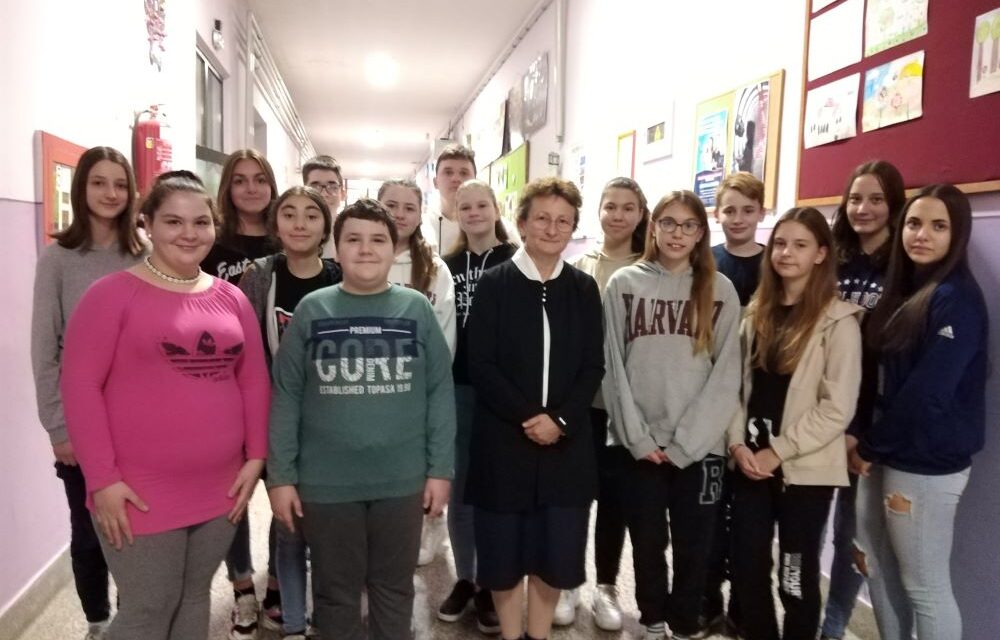 <span class="entry-title-primary">A gyerekek adnak szárnyakat</span> <span class="entry-subtitle">Az óbecsei Józsa Zsuzsanna 36 éve töretlen elhivatottsággal tanítja a magyar nyelvet és irodalmat</span>