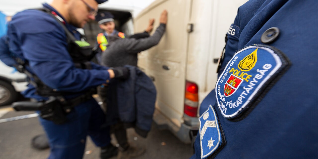 Tüzet nyitottak a rendőrökre a menekülő embercsempészek (Fotók+Videó)