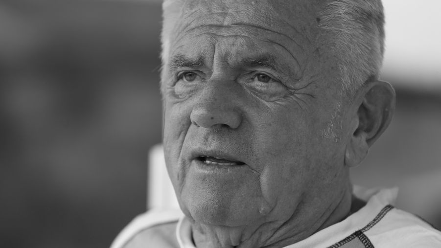 Elhunyt Mészöly Kálmán