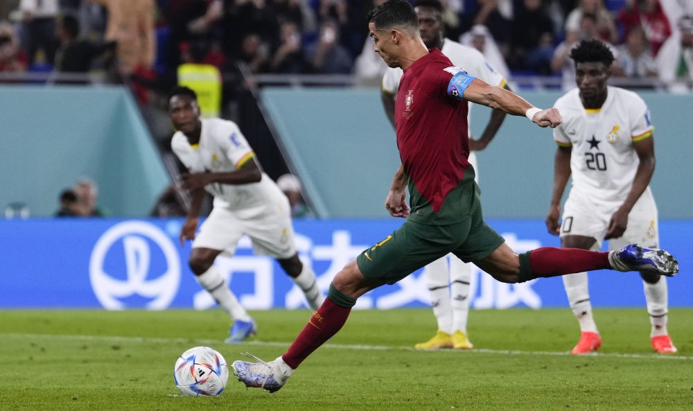 Ronaldo történelmet írt, Portugália legyőzte Ghánát