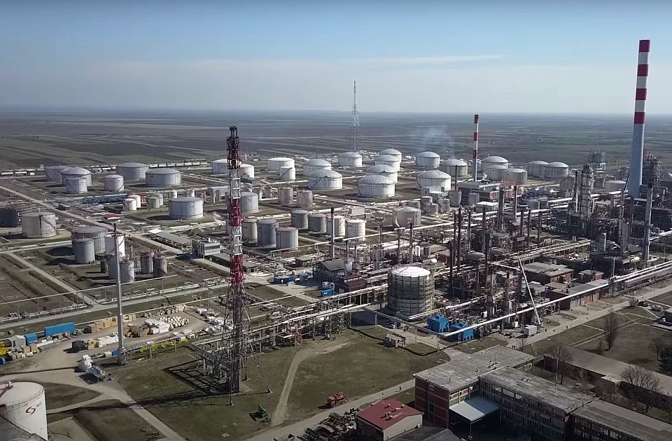 <span class="entry-title-primary">Pancsova az éhezők völgyévé válhat</span> <span class="entry-subtitle">Ennél is nagyobb problémát jelent majd, hogy december végén lejár a Szerbia és Oroszország közötti gázmegállapodás</span>