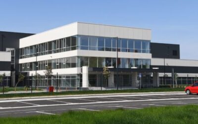 Négy alkalmazott és három igazgató: Mi történt a vakcinagyárral?