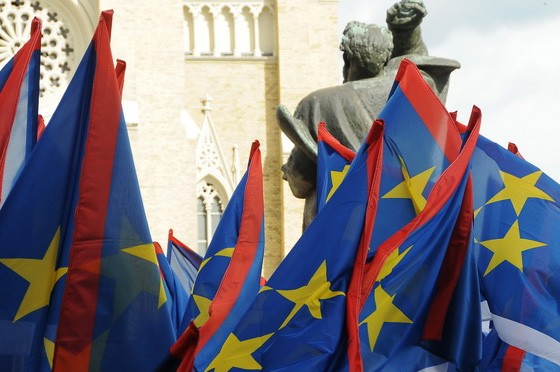 Hová tűntek Vajdaság autonómiájának zászlóvivői?