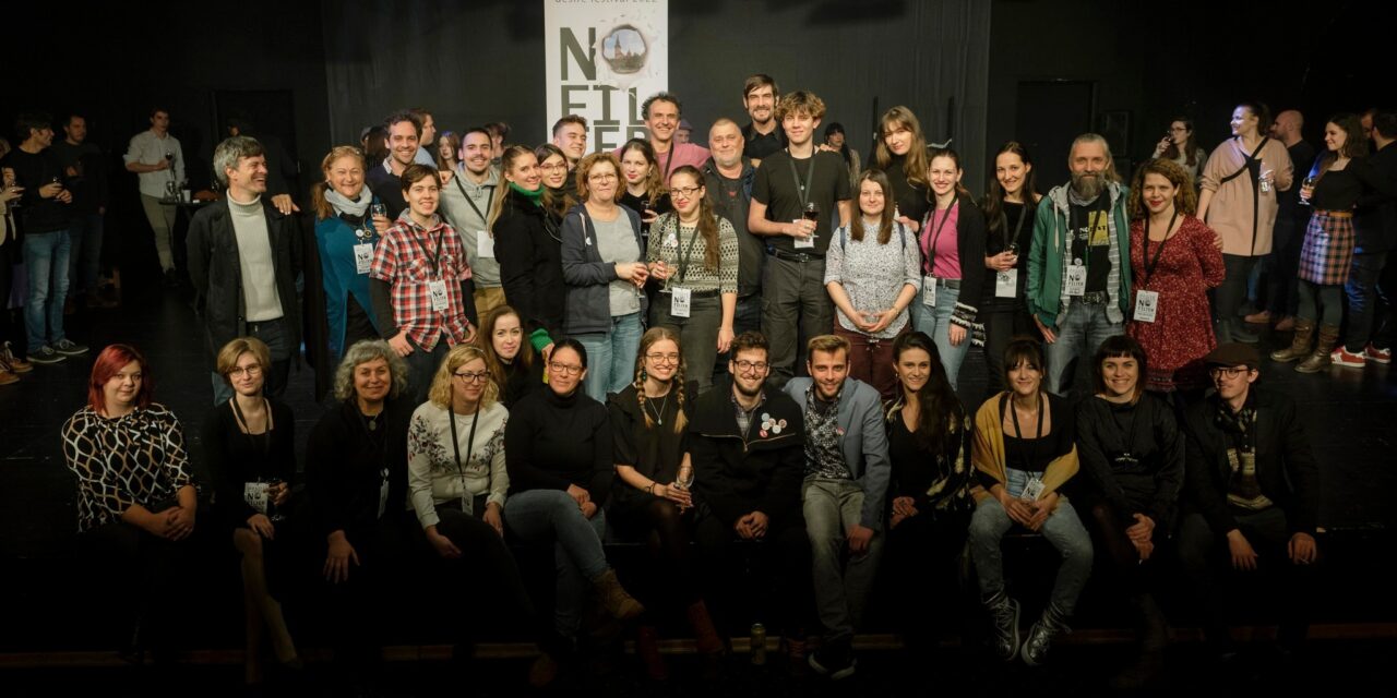 <span class="entry-title-primary">A társadalmi megbecsülés pártfüggőségben szenved</span> <span class="entry-subtitle">„Fáj, annyira igaz” (Thomas Mann)</span>