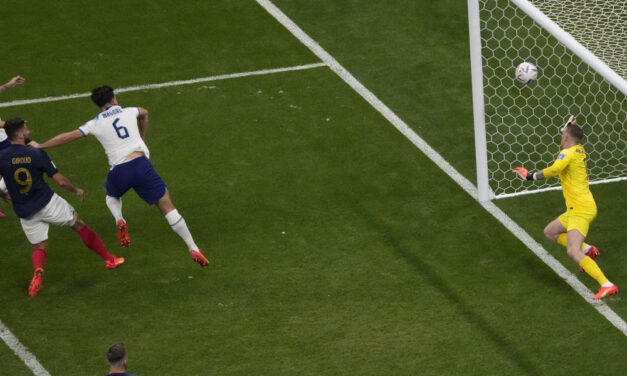 Elődöntőben a címvédő, Kane tizenegyest hibázott