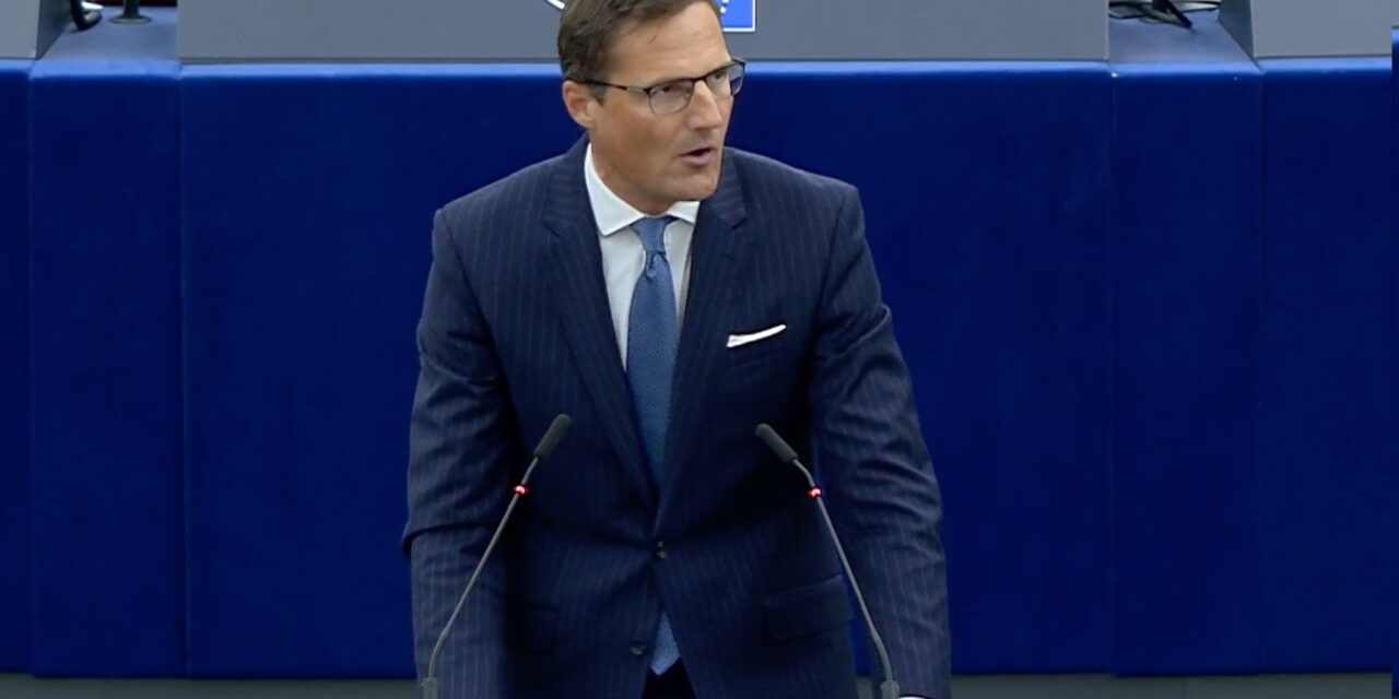 Jobbik elnök: Az EU-nak Orbánt is szankcionálnia kellene