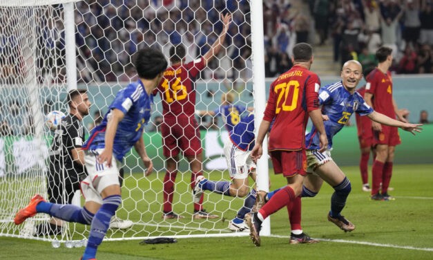 Japán legyőzte Spanyolországot, Németország kiesett!