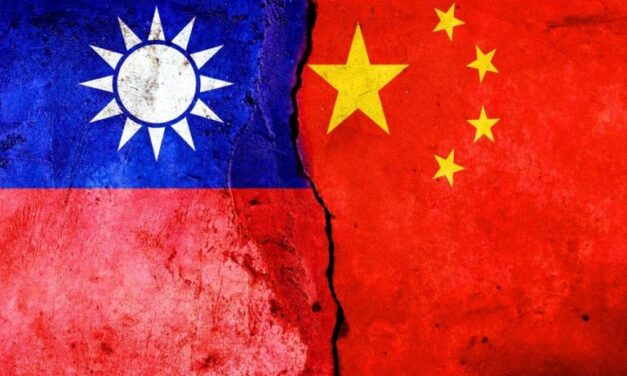 Kínai miniszterelnök: Peking 7,2 százalékkal növeli védelmi kiadásait