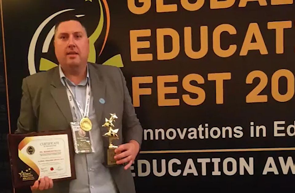 Szerbiai tanár lett a világ legjobb oktatója