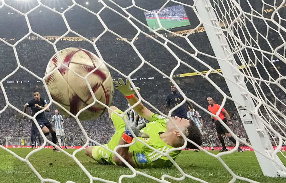 Franciaország két perc alatt egyenlített, hosszabbítás következik