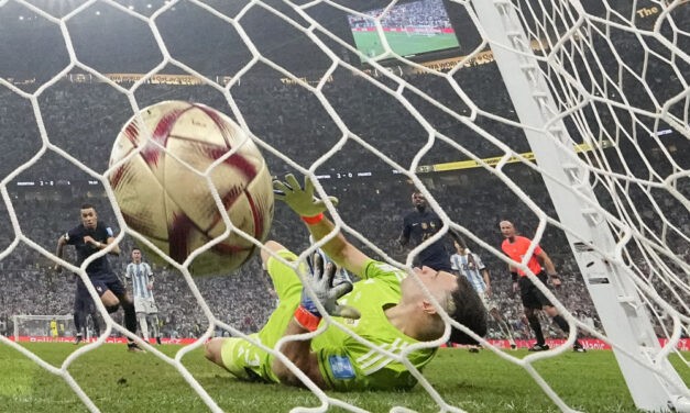 Franciaország két perc alatt egyenlített, hosszabbítás következik