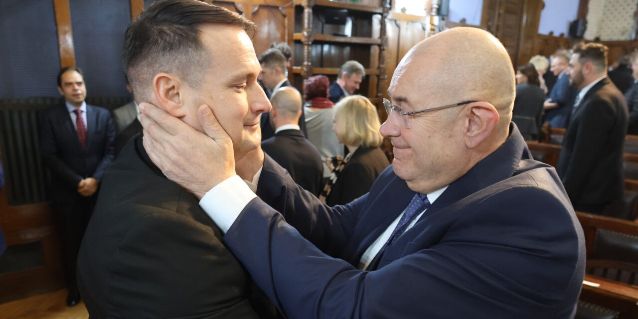 Vajdasági magyar politika a lemenő nap fényében