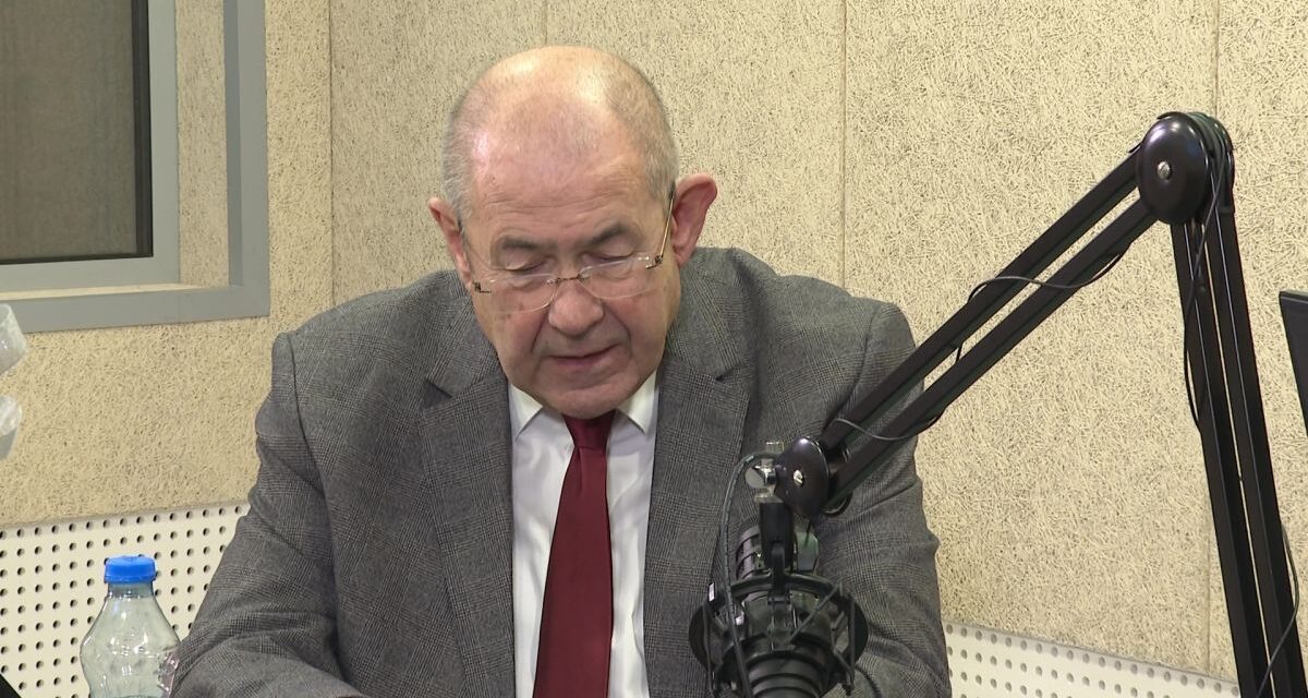 Pásztor: Nem kell bezárnunk intézményeket, de lassabb lesz a fejlődés