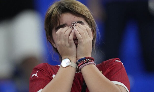 <span class="entry-title-primary">Dohányos, alkoholista, szerencsejátékos és szerb</span> <span class="entry-subtitle">Megkíséreljük, hogy újból szeressük!</span>