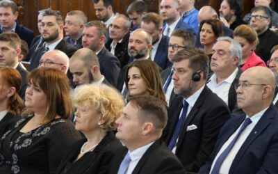 A vajdasági magyar vezetők nagyon elégedettek a kisebbség helyzetével
