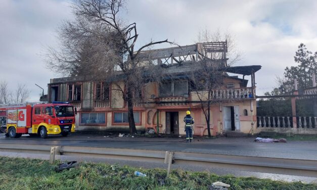 A tulajdonos és egy ismeretlen személy égett bent a péterváradi Avantura épületében (Fotók+Videó)
