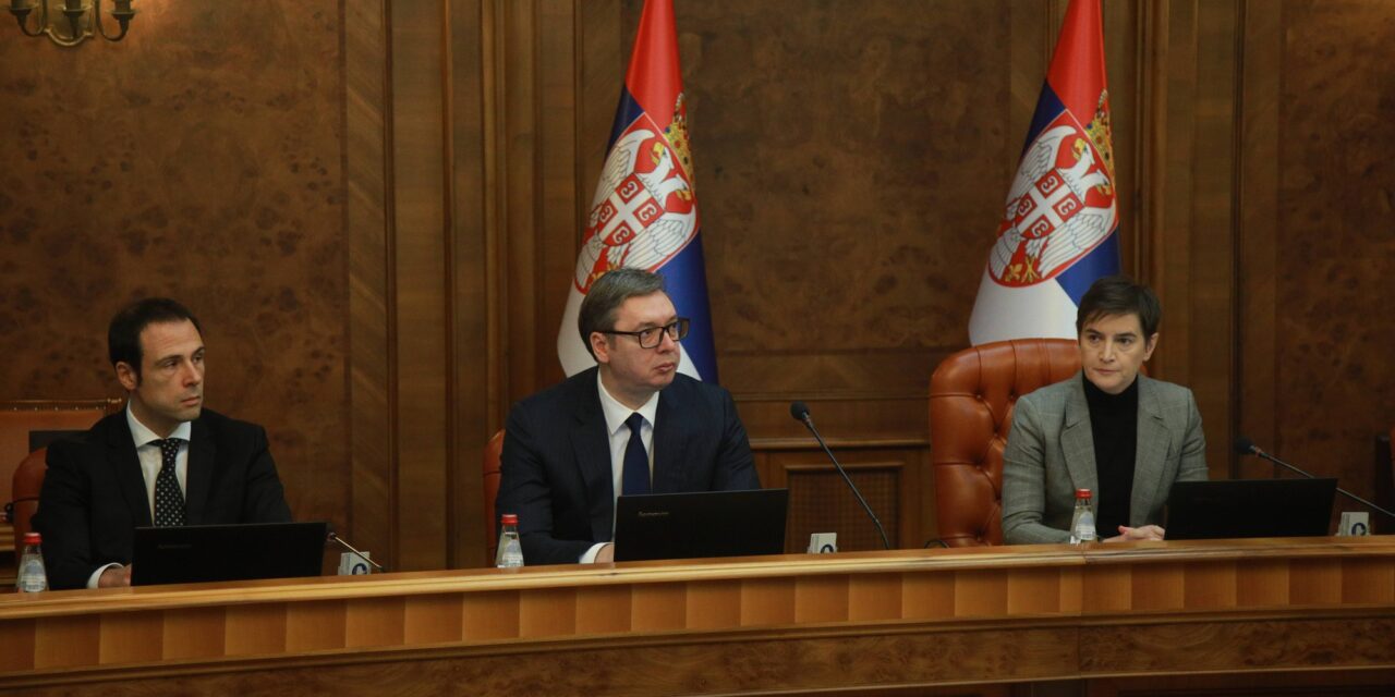 Vučić azt kérte a kormánytagoktól, hogy még keményebben dolgozzanak