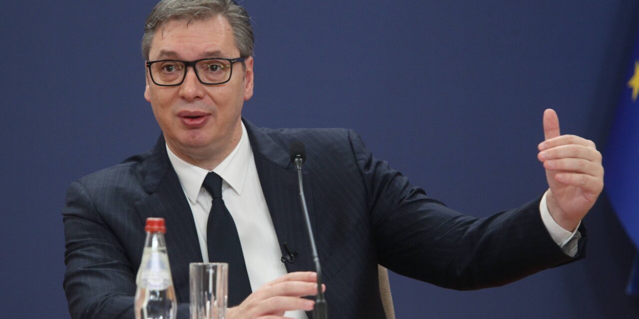 Vučić: Nyárra “szendvicsesek” feliratú pólókat nyomtatunk, tetszik ez az elnevezés