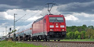 Tartálykocsik (Illusztráció: Pixabay)