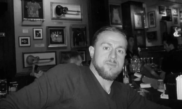 Elhunyt a fejbe lőtt focista