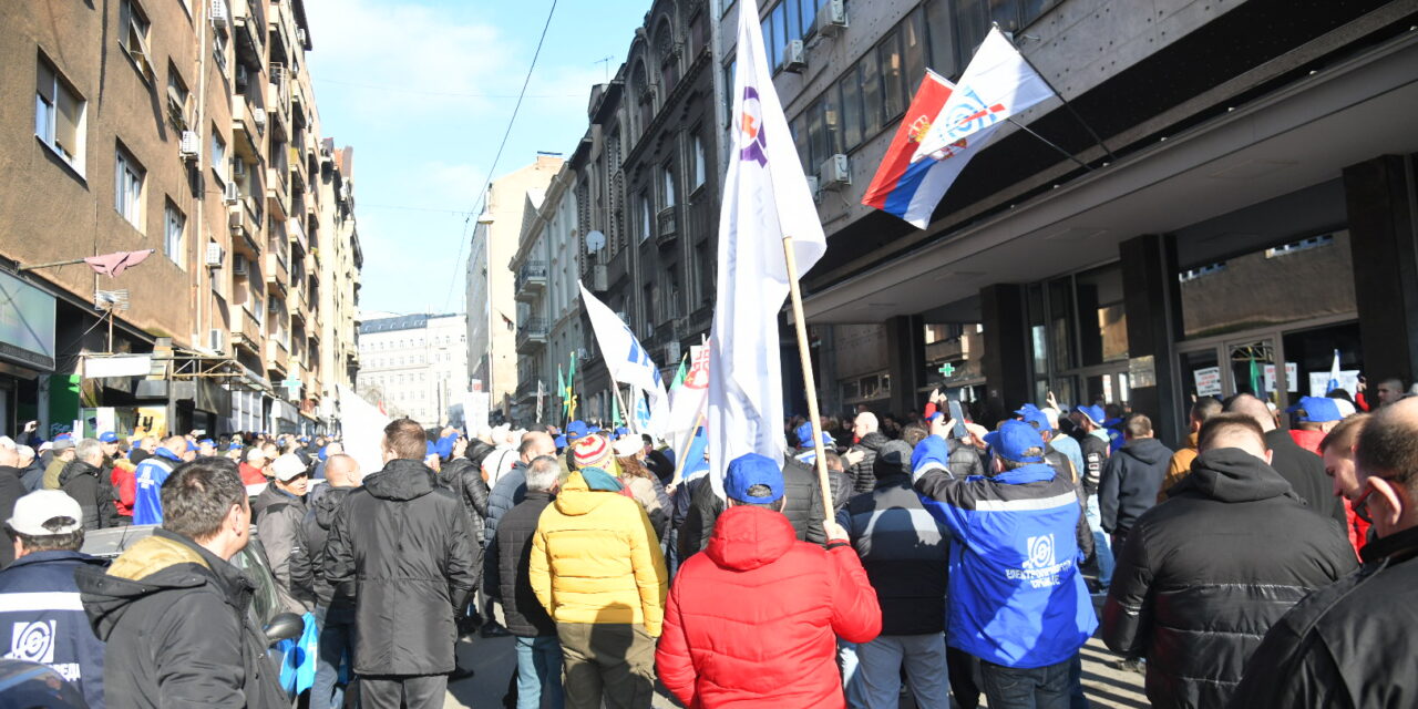Sztrájkba léphetnek a Szerbiai Villanygazdaság dolgozói