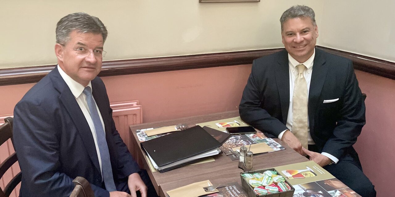 Lajčák és Escobar pénteken ismét Pristinában és Belgrádban tárgyal