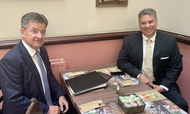 Lajčák és Escobar pénteken ismét Pristinában és Belgrádban tárgyal