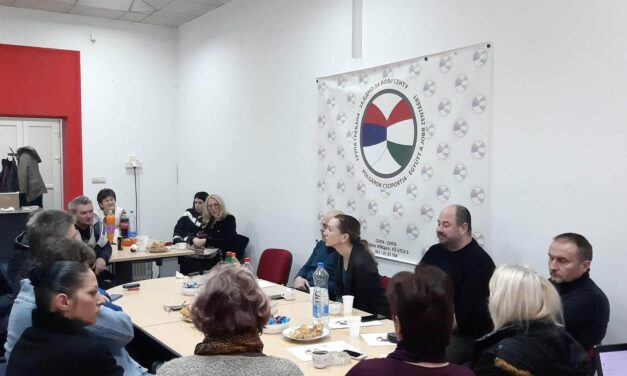 Öreg Anna Zentára látogatott