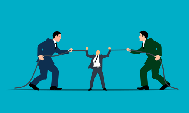 További lemondásokat szorgalmaz az összeférhetetlenség miatt a VMDK