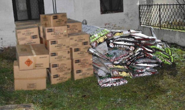 Milliós értékben lopott tűzijátékot, Kabolon rejtette el