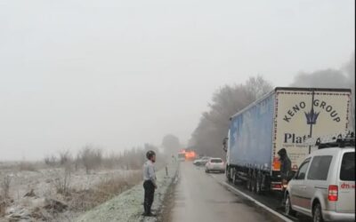 Kiégett egy autóbusz Óbecse közelében