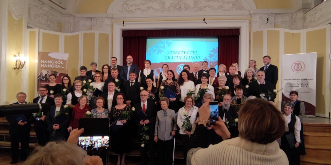 Rangos kitüntetésben részesült Budapesten a Szabadkai Zeneiskola és a Csókai Csalogány Asszonykórus