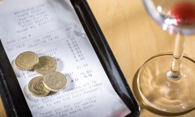 Megosztja a kötelező borravaló kérdése a közvéleményt